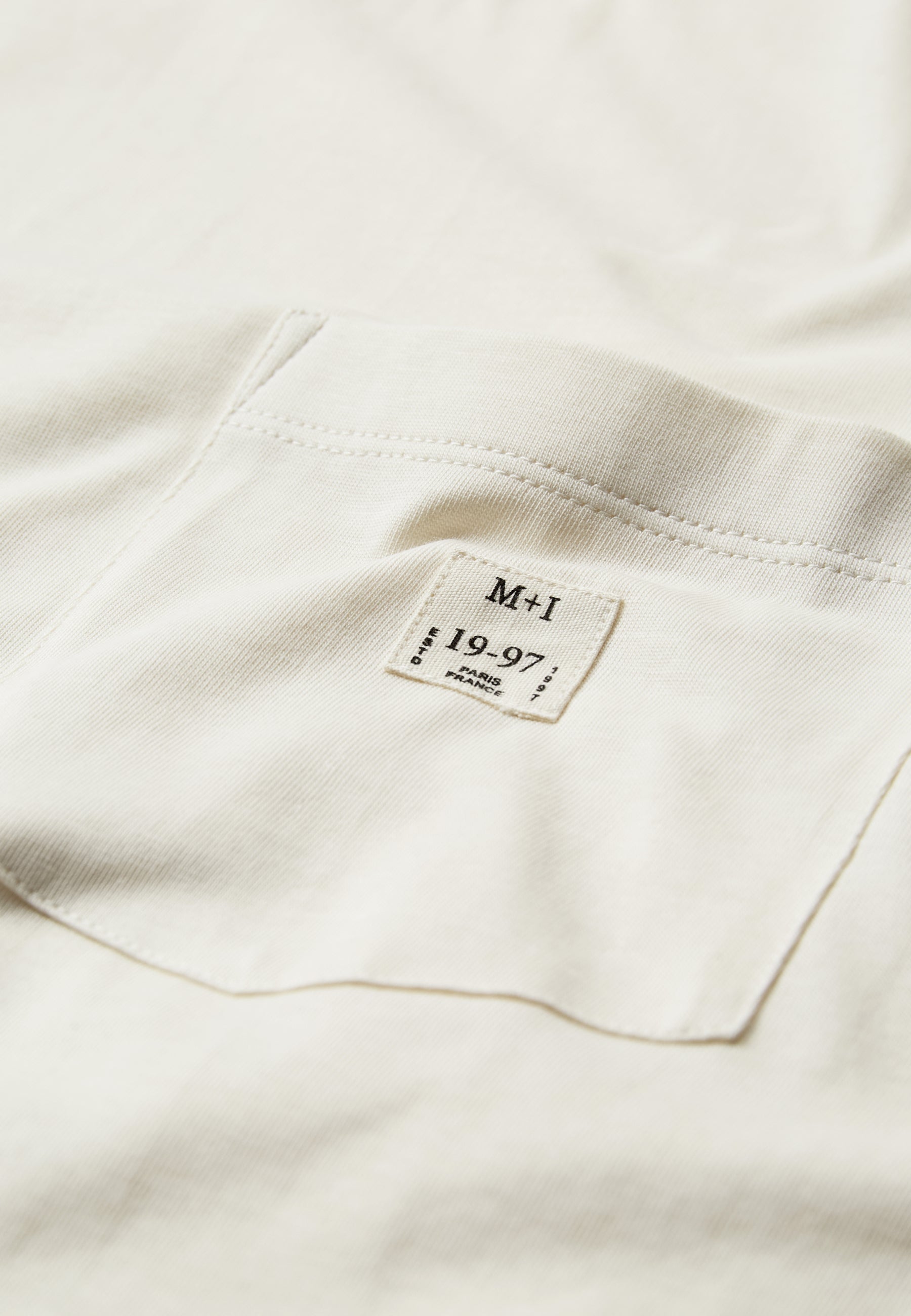 Reg ss pocket tee G029 - Coco Milk