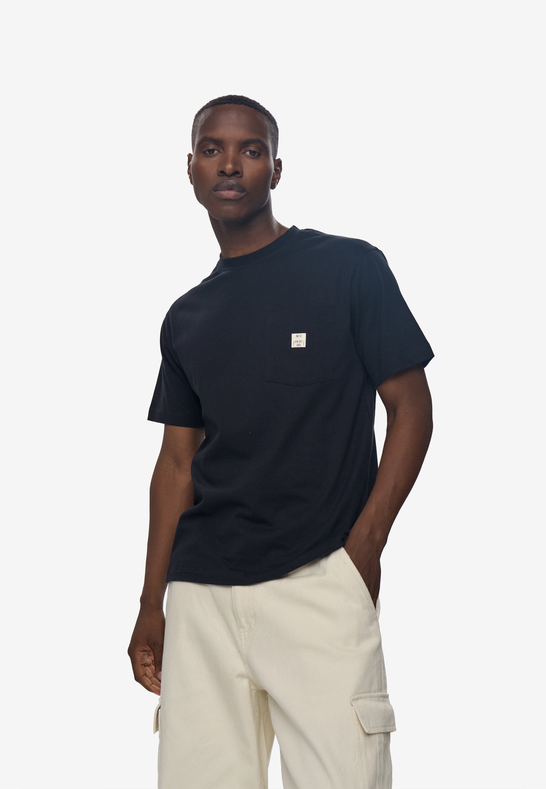 Reg ss pocket tee G029 - Black