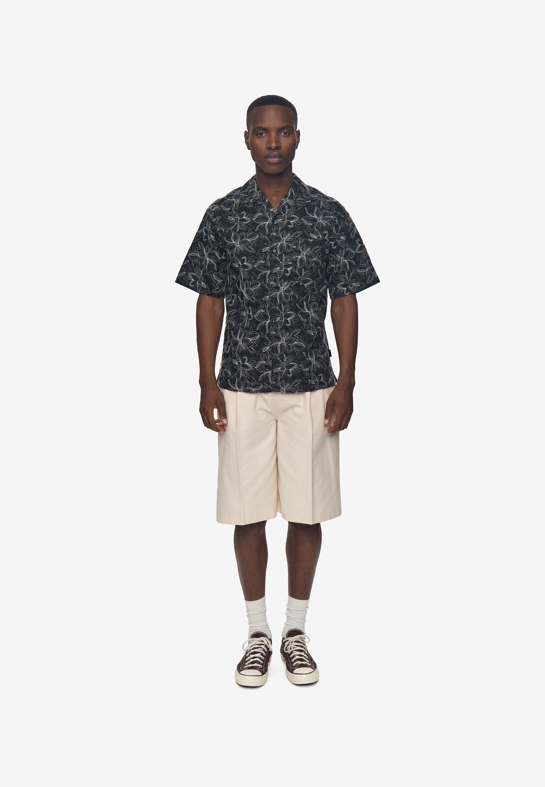 Hayden reg ss shirt 4690 - Black