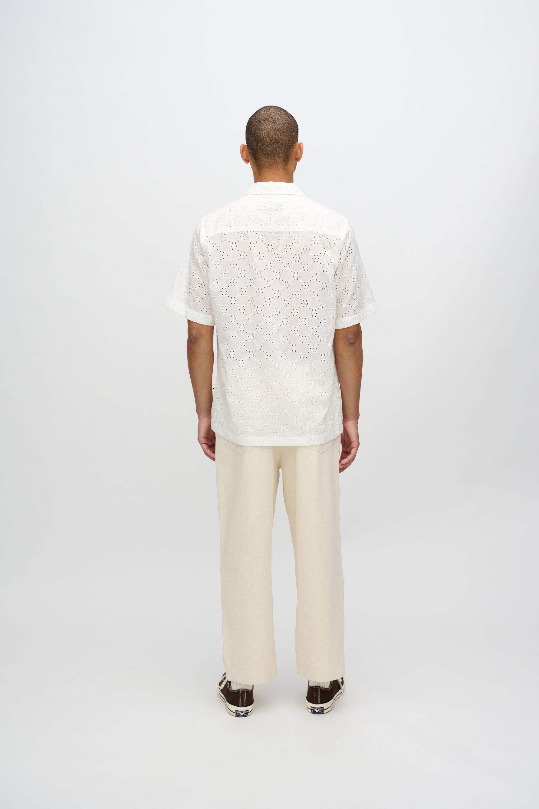 Hayden relaxed short sleeved shirt in broderie anglaise 4295 - Coco Milk