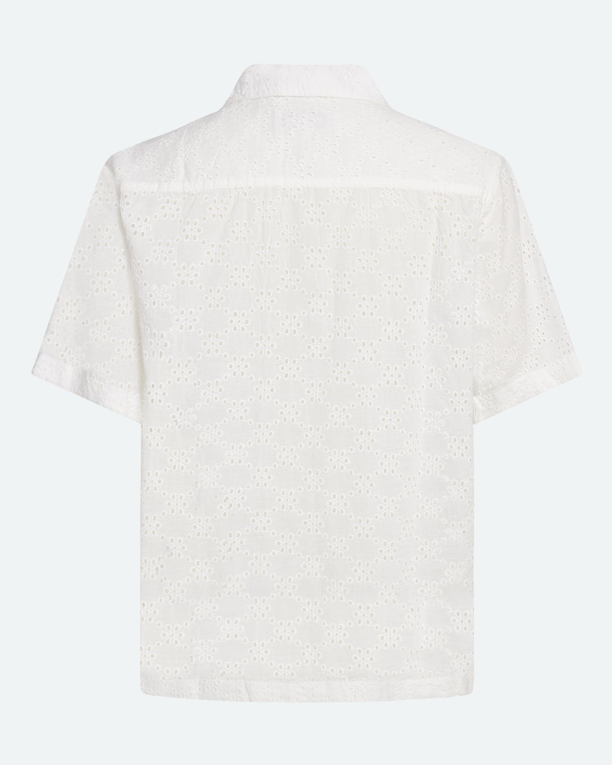 Relaxed short sleeved shirt in broderie anglaise 4295 - Coco Milk