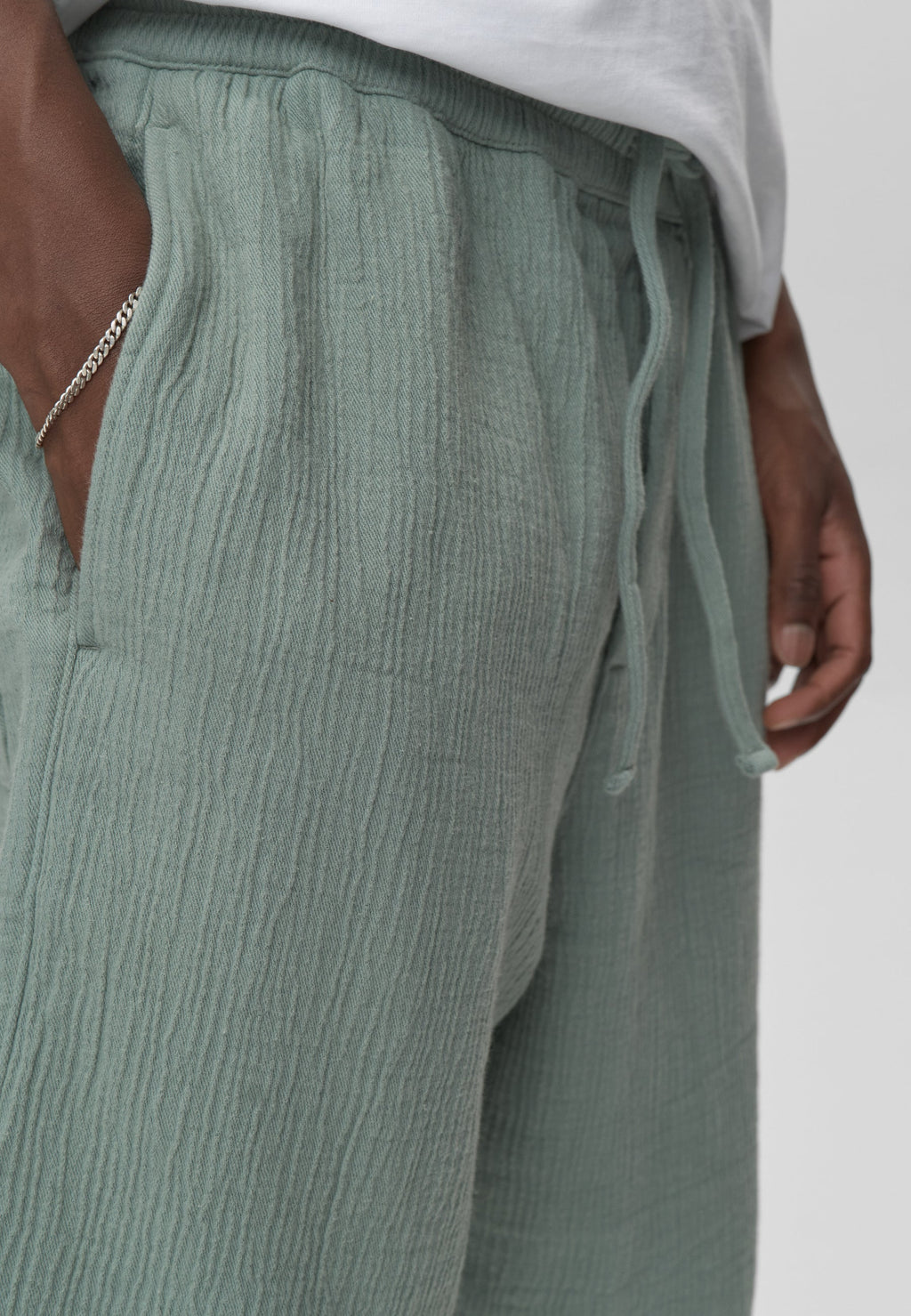 Raylan shorts 4188 - Chinois green